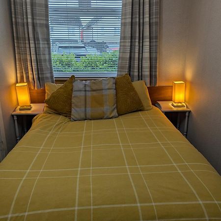 Rooms At Tarrareoch Bathgate Quarto foto