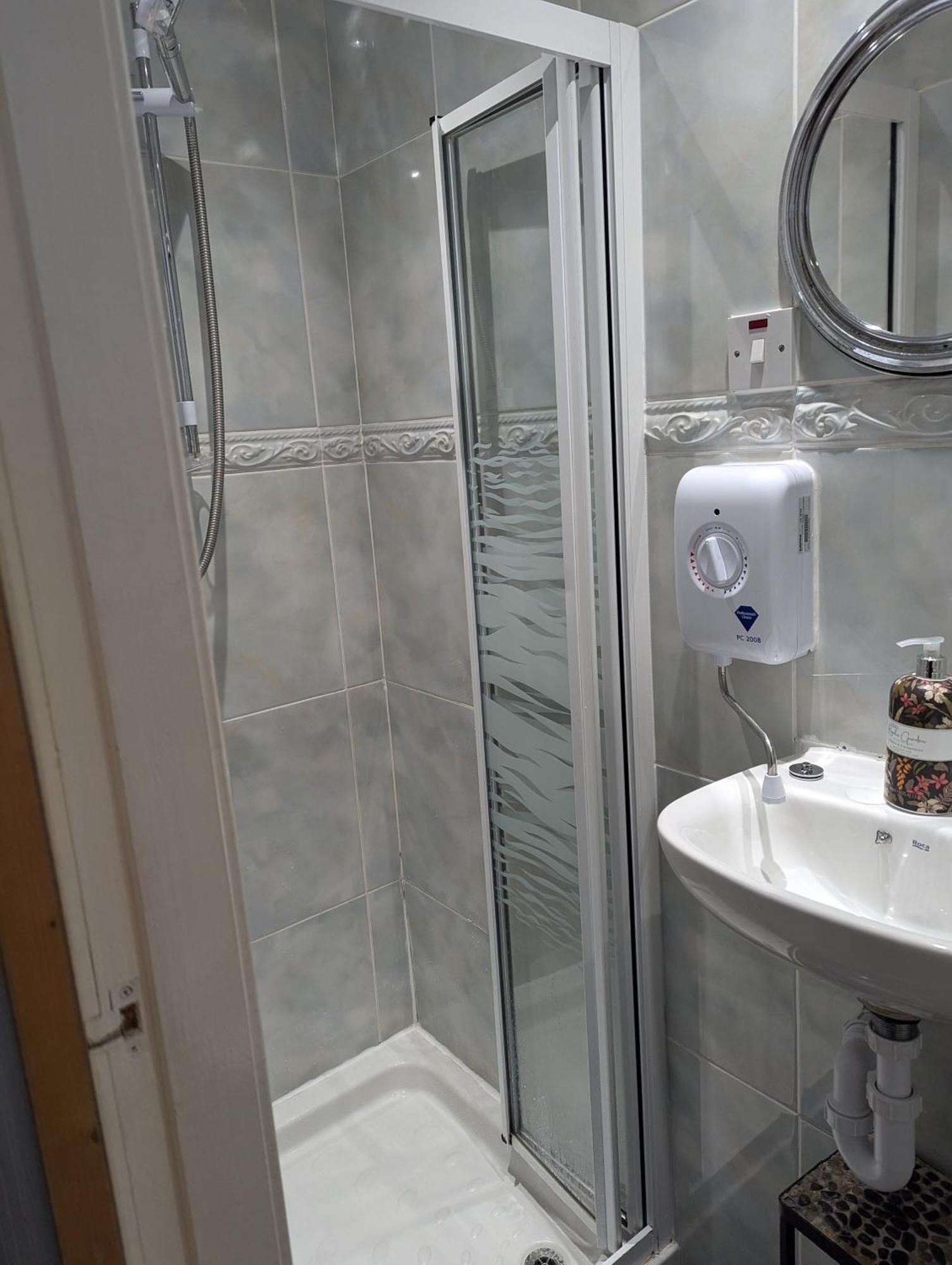 Rooms At Tarrareoch Bathgate Quarto foto