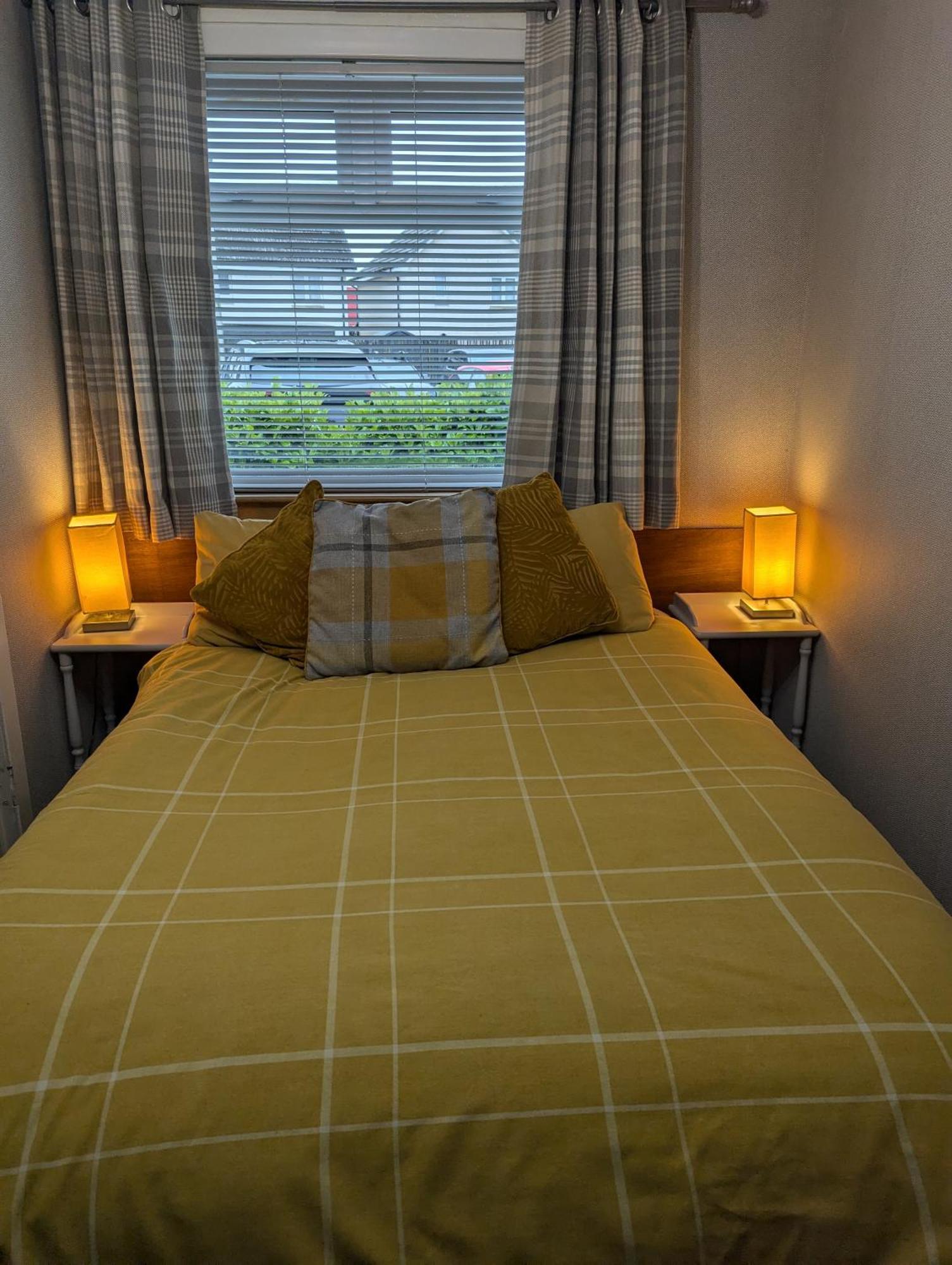 Rooms At Tarrareoch Bathgate Quarto foto