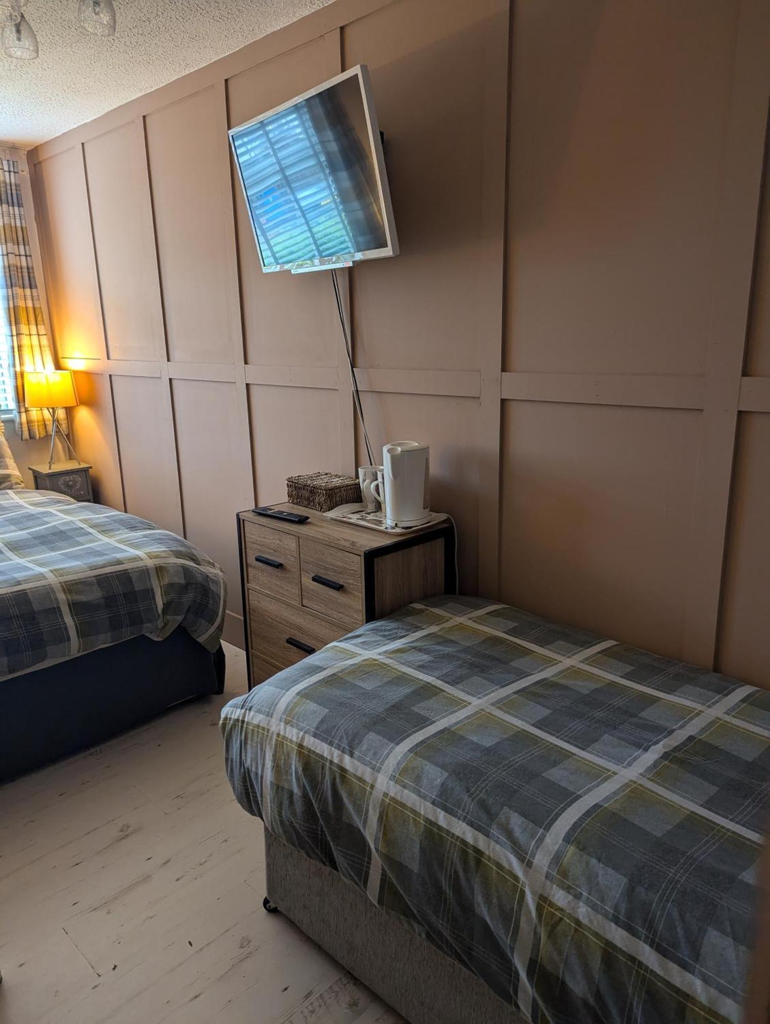 Rooms At Tarrareoch Bathgate Quarto foto